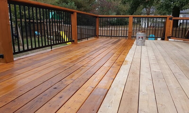 fence-deck-staining